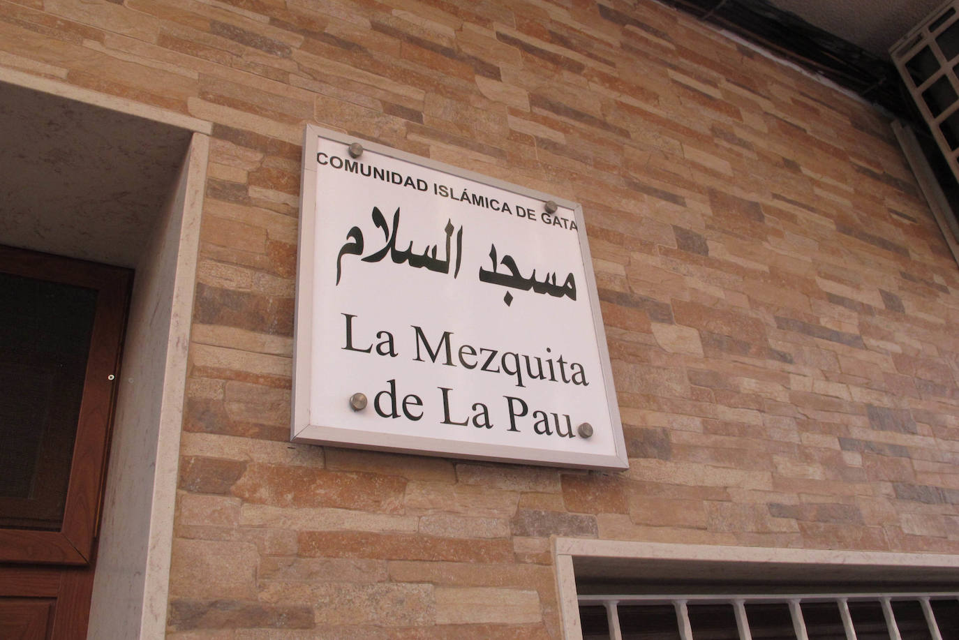 Manifestación de repulsa en Gata de Gorgos por el asesinato de David Lledó