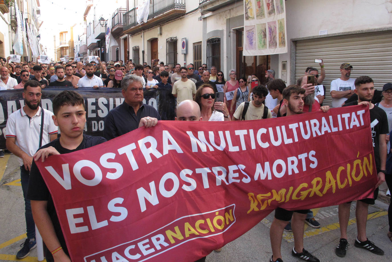 Manifestación de repulsa en Gata de Gorgos por el asesinato de David Lledó