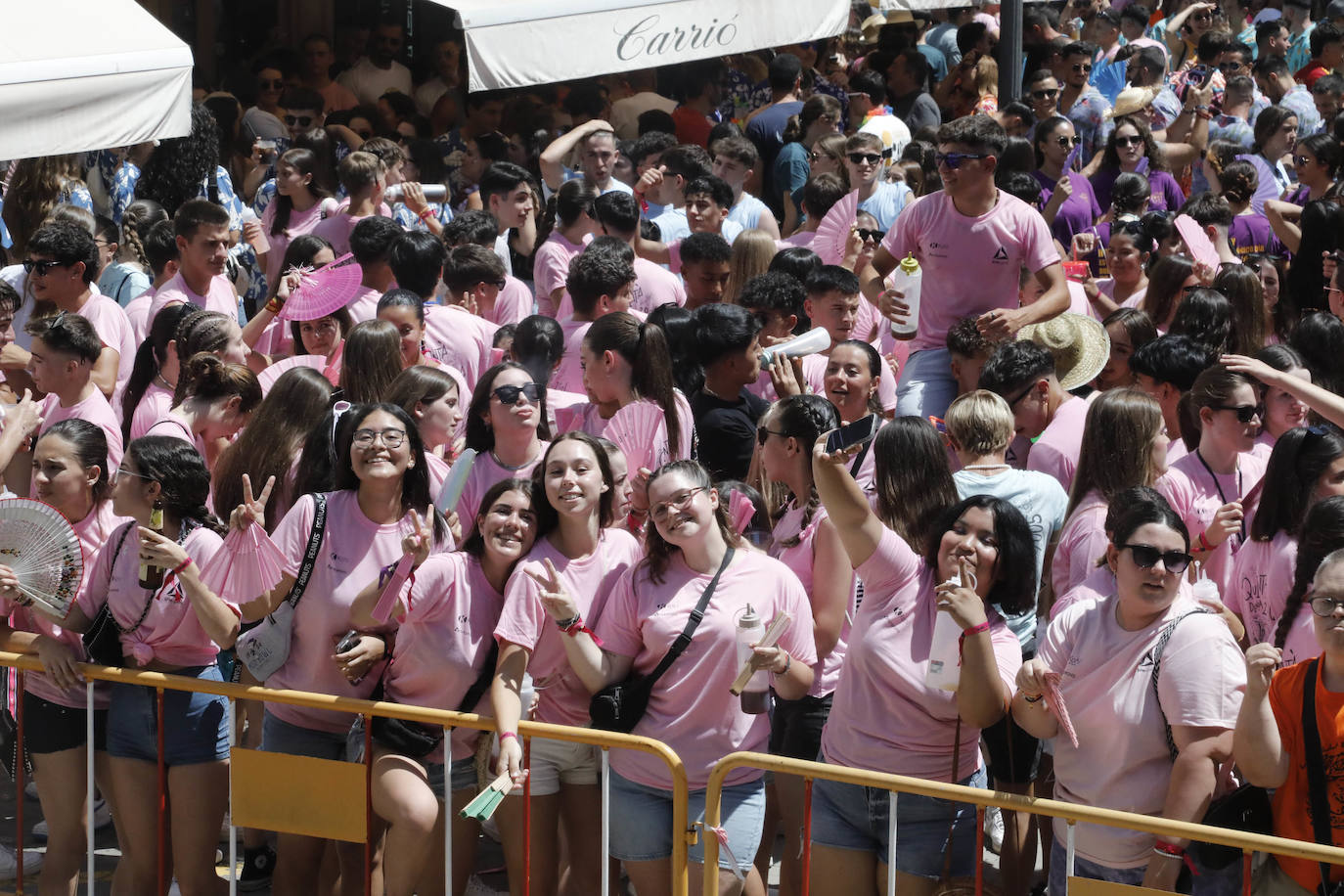 El chupinazo abre la Festa Major de Dénia