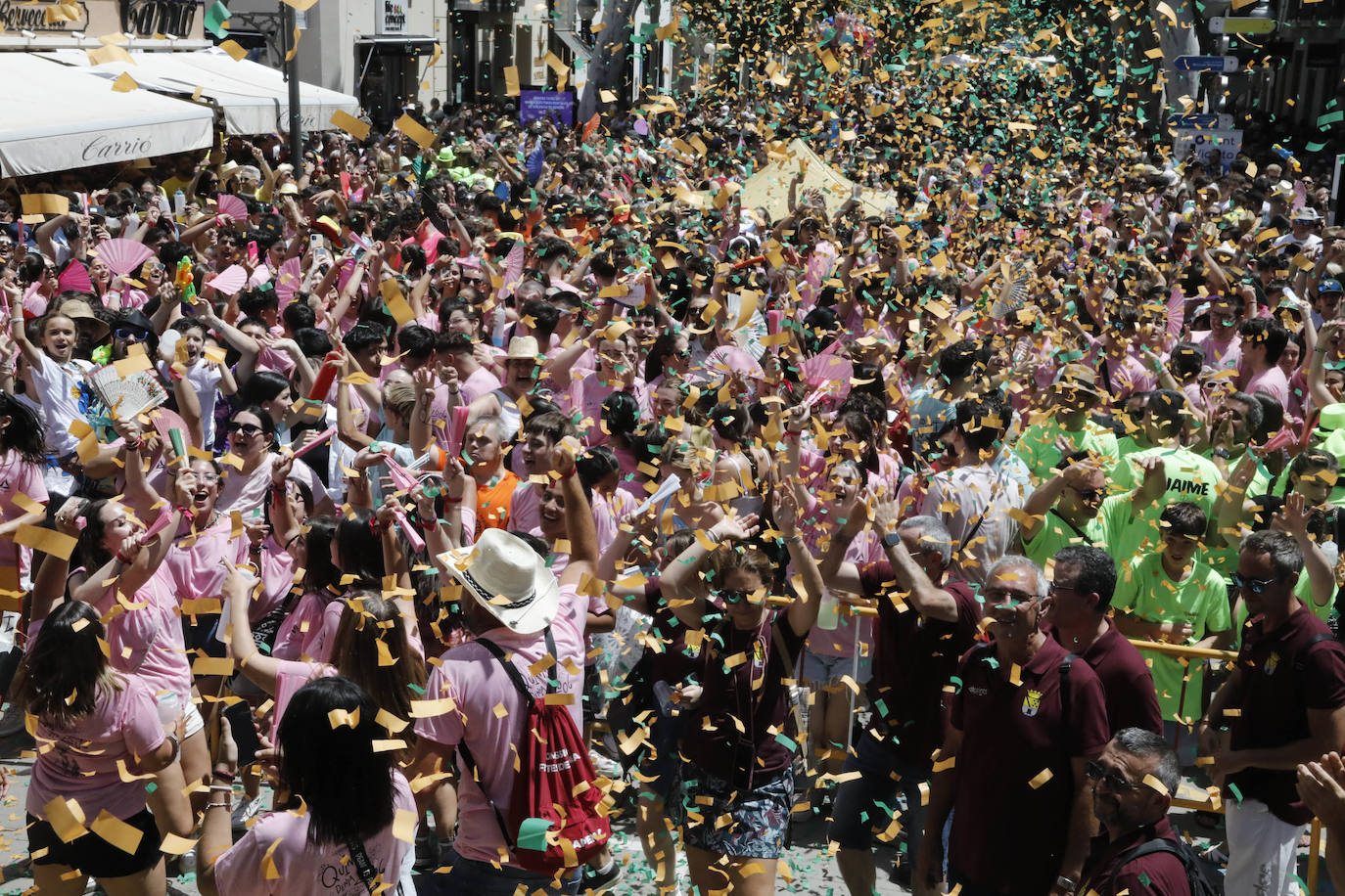 El chupinazo abre la Festa Major de Dénia