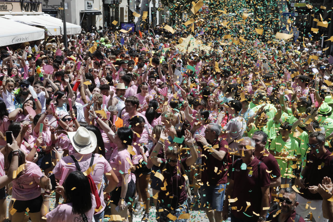 El chupinazo abre la Festa Major de Dénia
