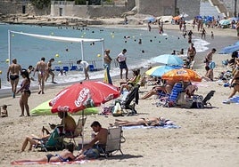 Playa de la Albufereta en Alicante.