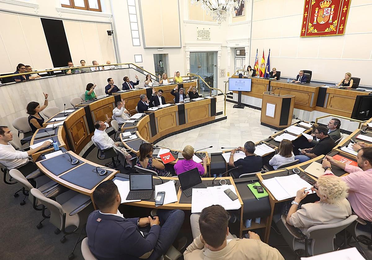 Pleno de julio de la Diputación de Alicante.