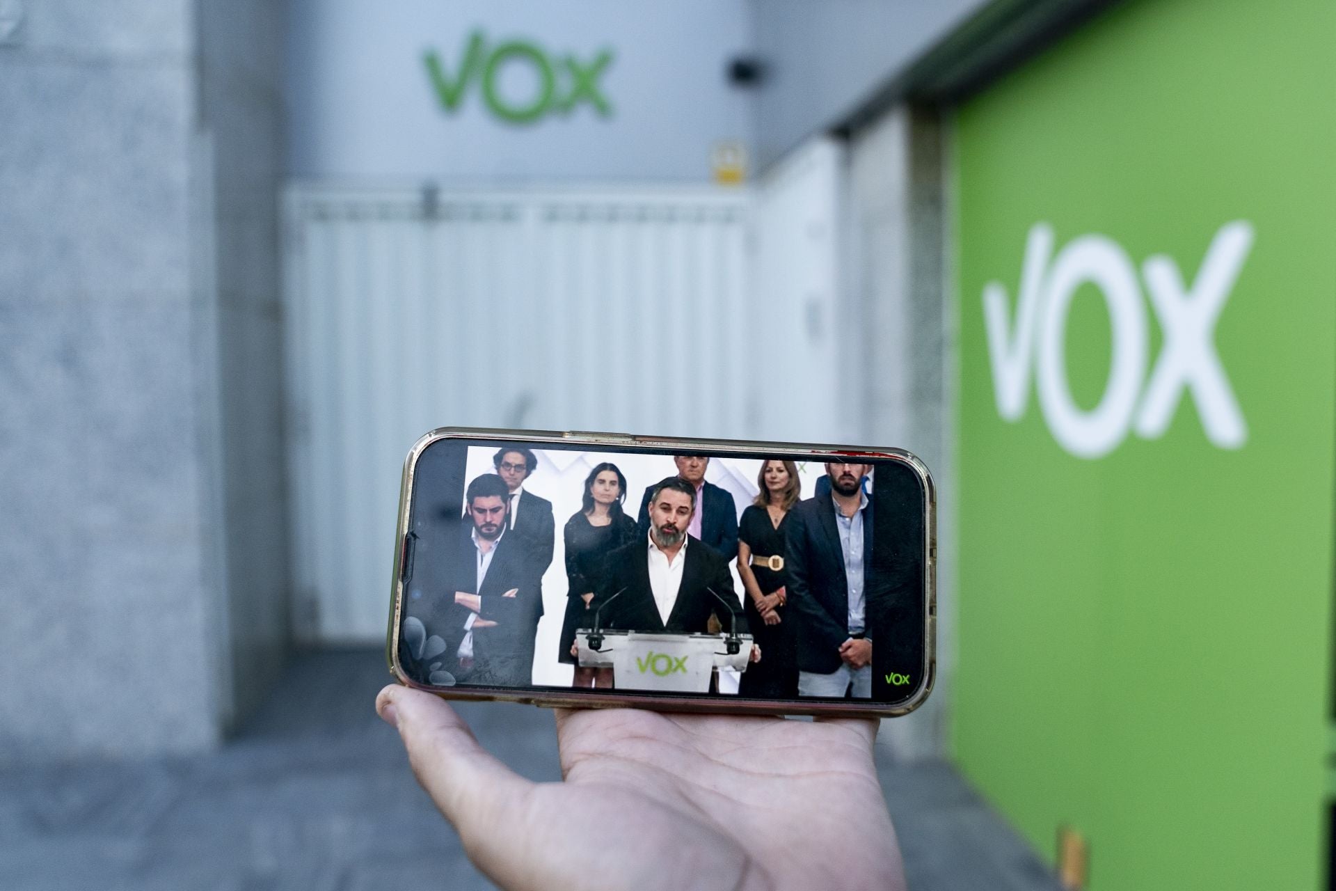 El líder de Vox, Santiago Abascal, en la rueda de prensa.