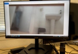 Imágenes halladas en el móvil del investigado.