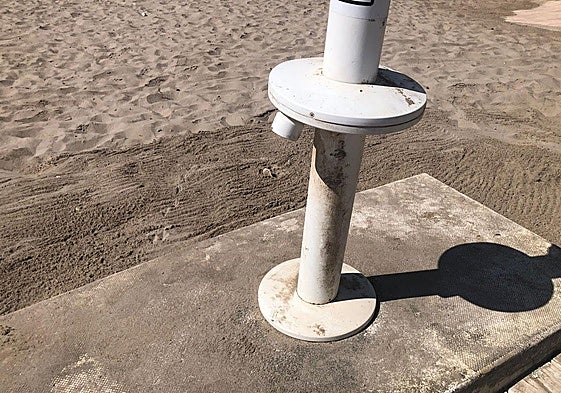 Lavapiés estropeado en la salida 23 de la playa de San Juan.