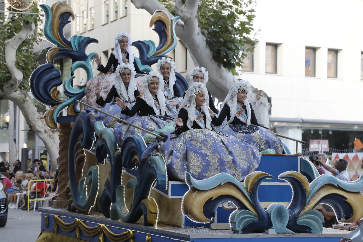 Así ha sido el desfile de Carrozas 2024 de Dénia