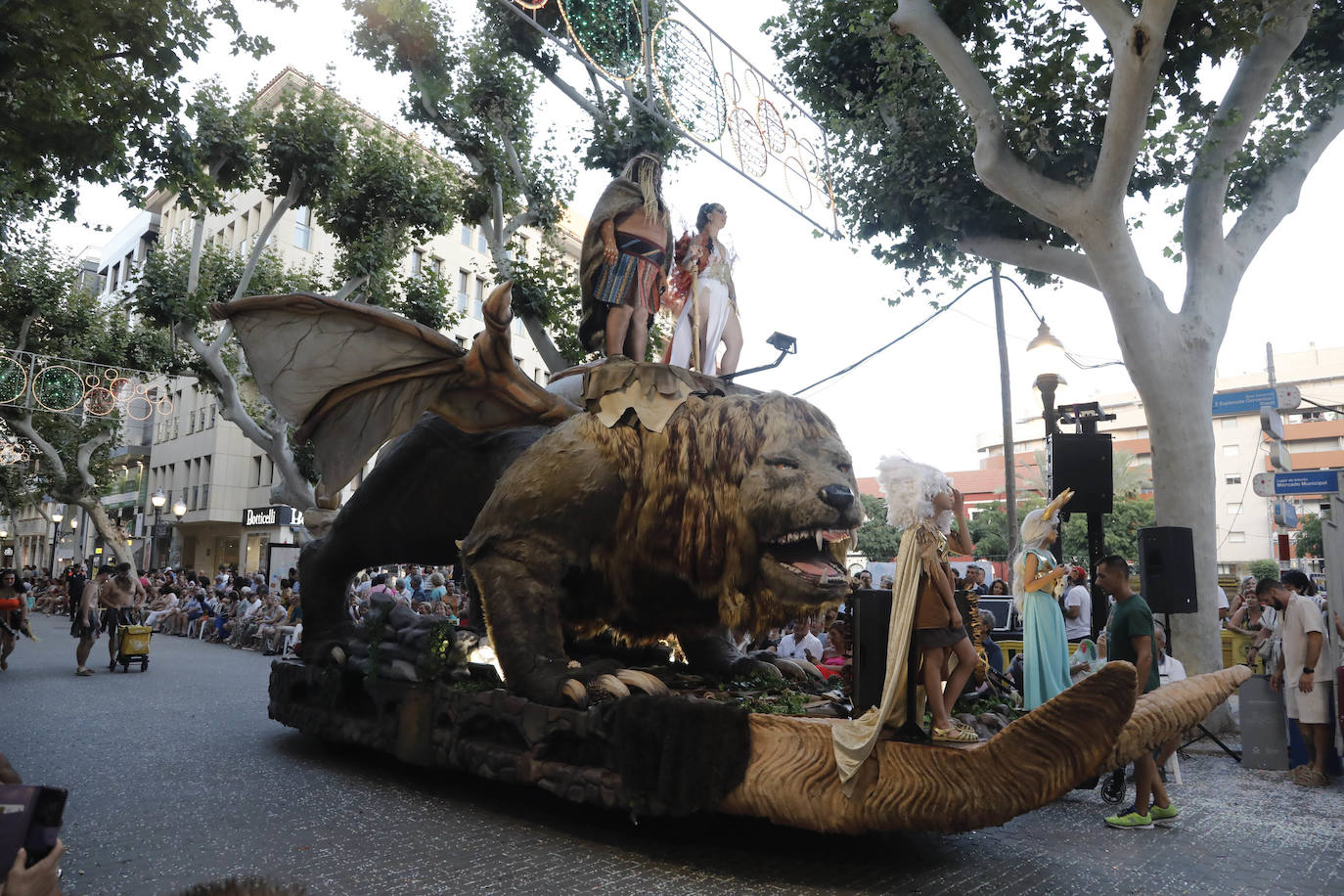 Así ha sido el desfile de Carrozas 2024 de Dénia