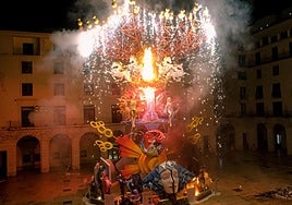 Cremà de la hoguera oficial de Alicante, 'Leyendas alicantinas'.