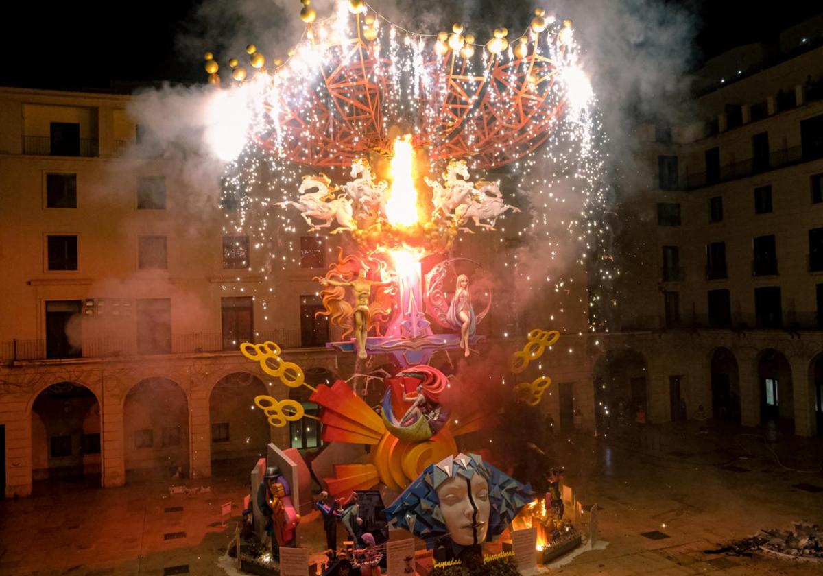 Cremà de la hoguera oficial de Alicante, 'Leyendas alicantinas'.