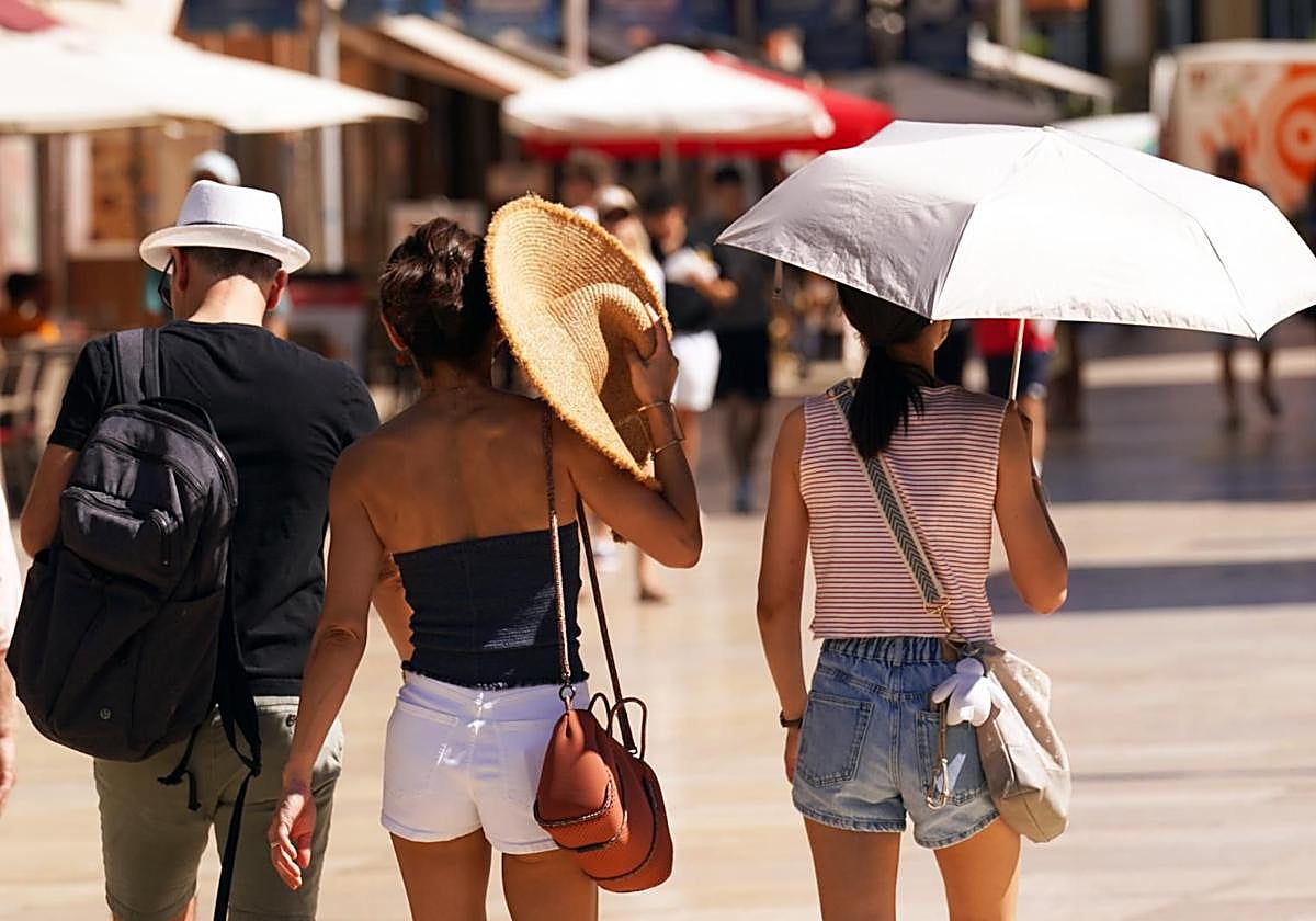 Aemet activa la alerta amarilla por altas temperaturas en la provincia de Alicante a partir del viernes