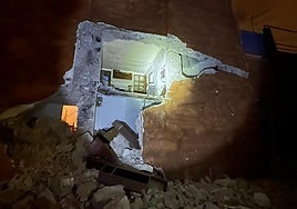 Imagen de la medianera del edificio después del deprendimiento.