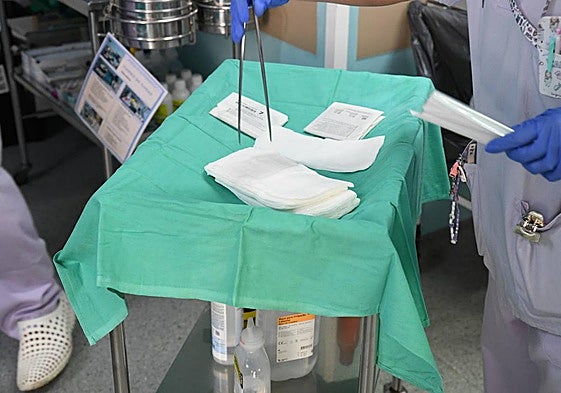 Material sanitario en dependencias el Hospital General de Alicante.