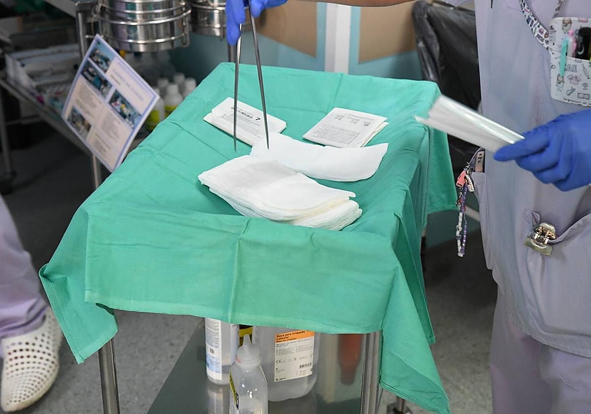 Material sanitario en dependencias el Hospital General de Alicante.