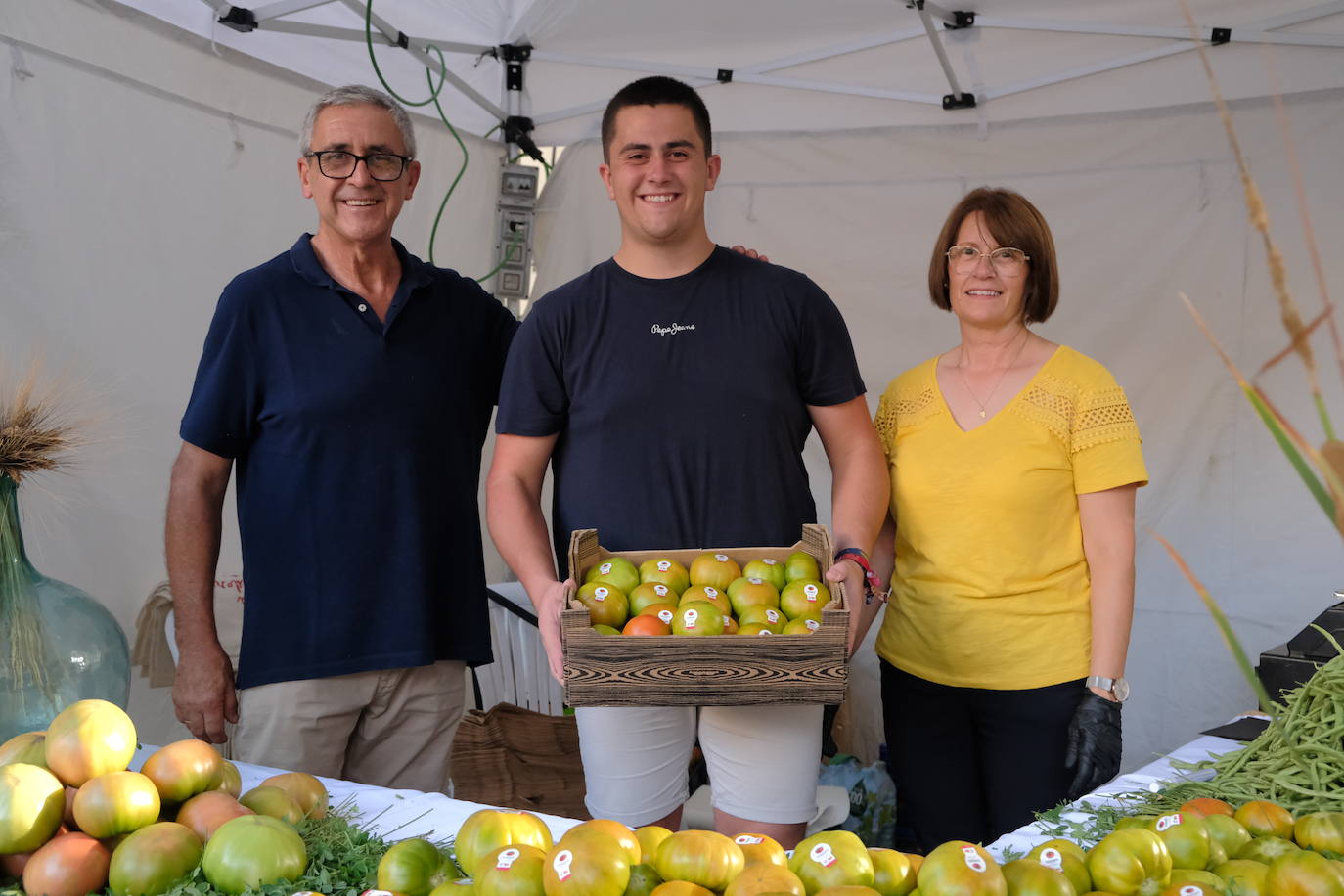 La IV Feria del Tomate de Muchamiel llena el municipio de sabor