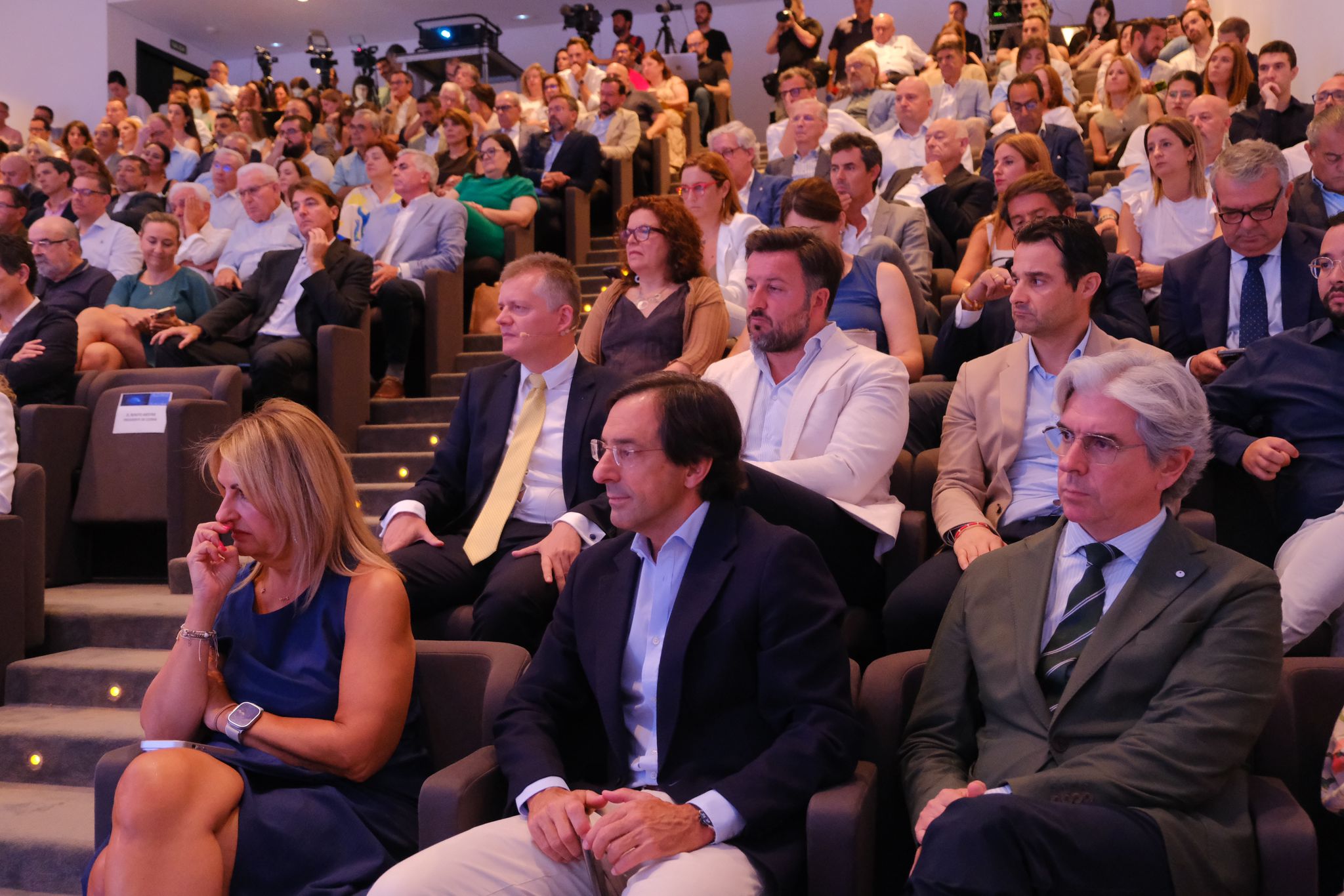 Fotos de la presentación del estudio &#039;Alicante en línea para conectarlo todo&#039;