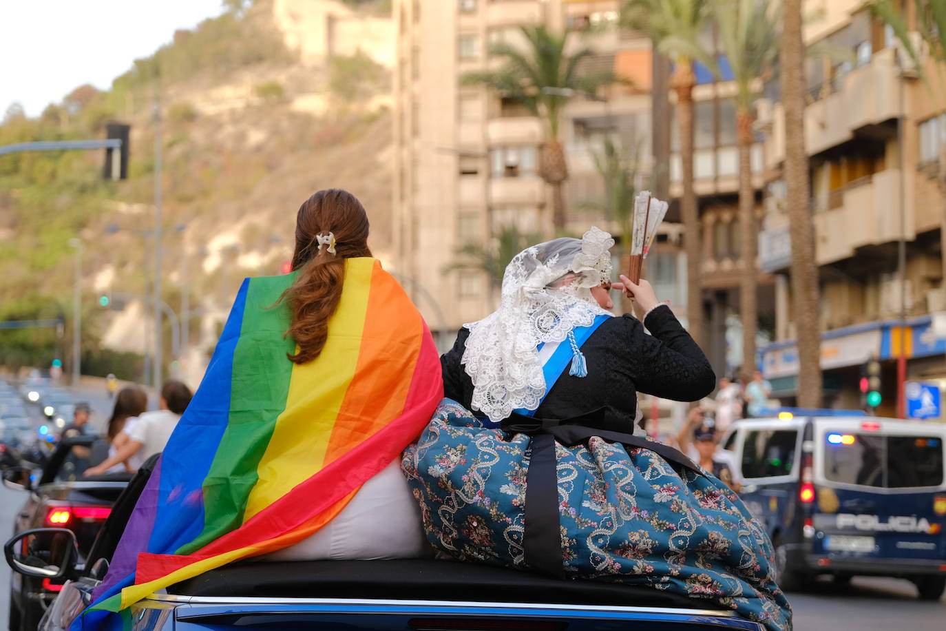 Multitudinaria manifestación del Orgullo LGTBIQ+ en Alicante