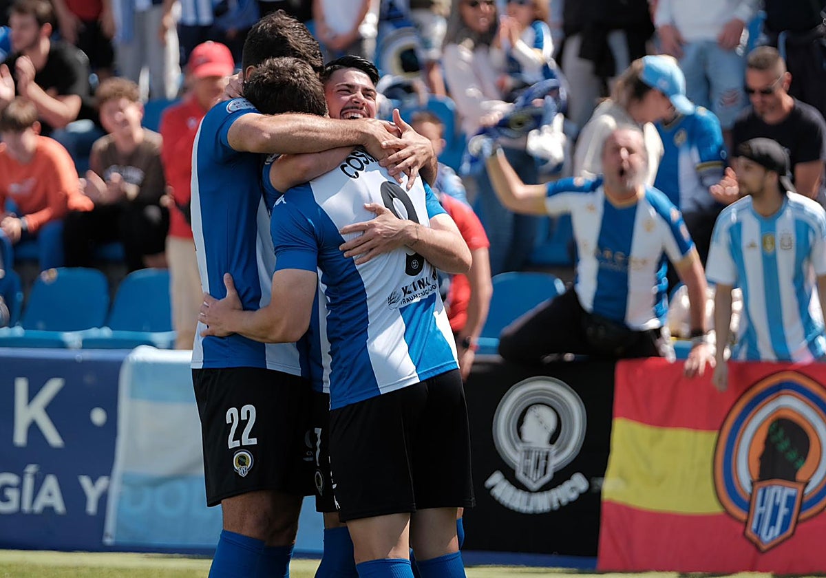 Celebración de uno de los goles del Hércules la pasada temporada.