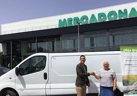 Donación de una furgoneta a la Obra Social Hijas de la Caridad de Alicante