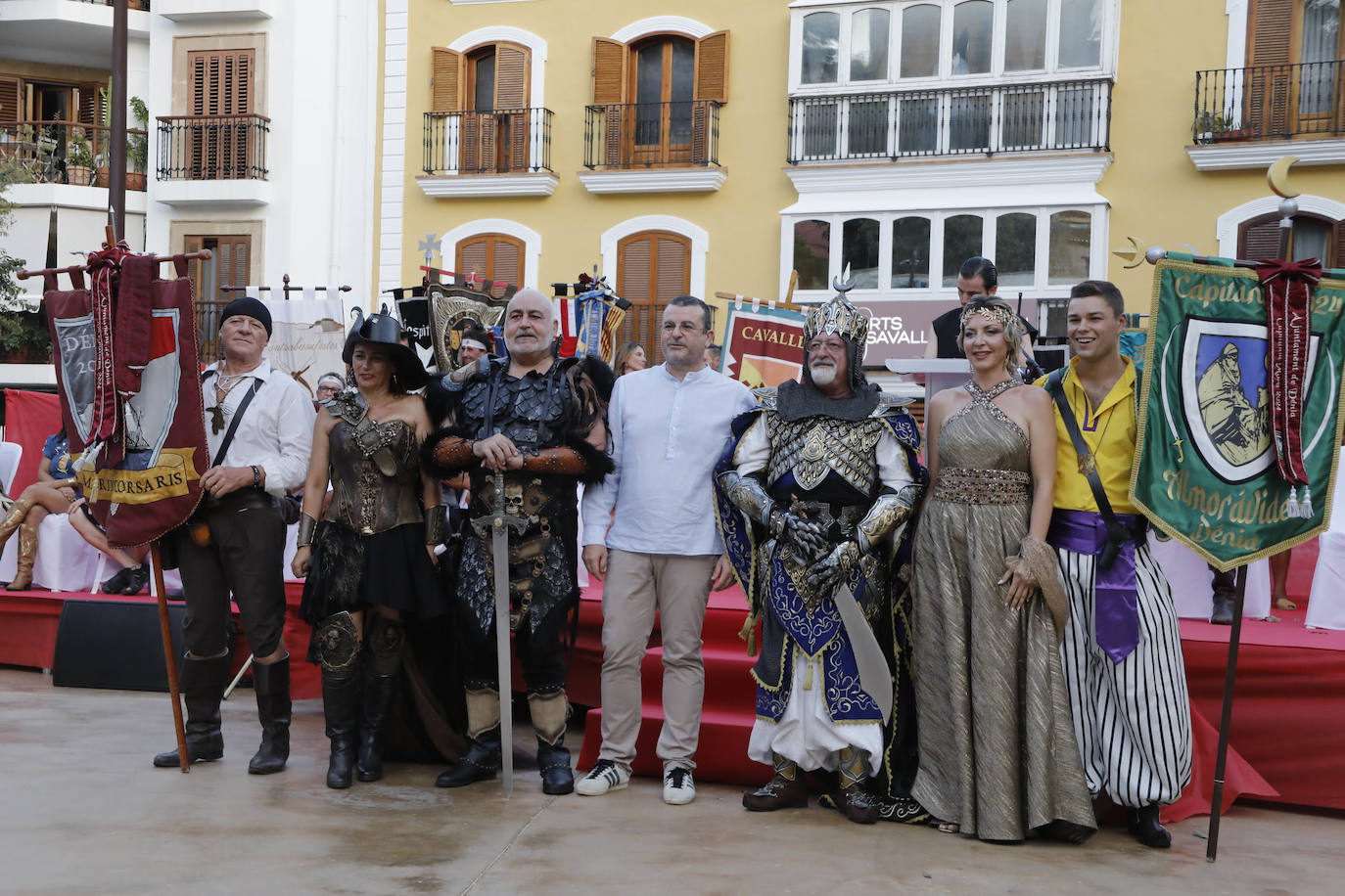 Dénia da la bienvenida a los Moros y Cristianos 2024 con el pregón
