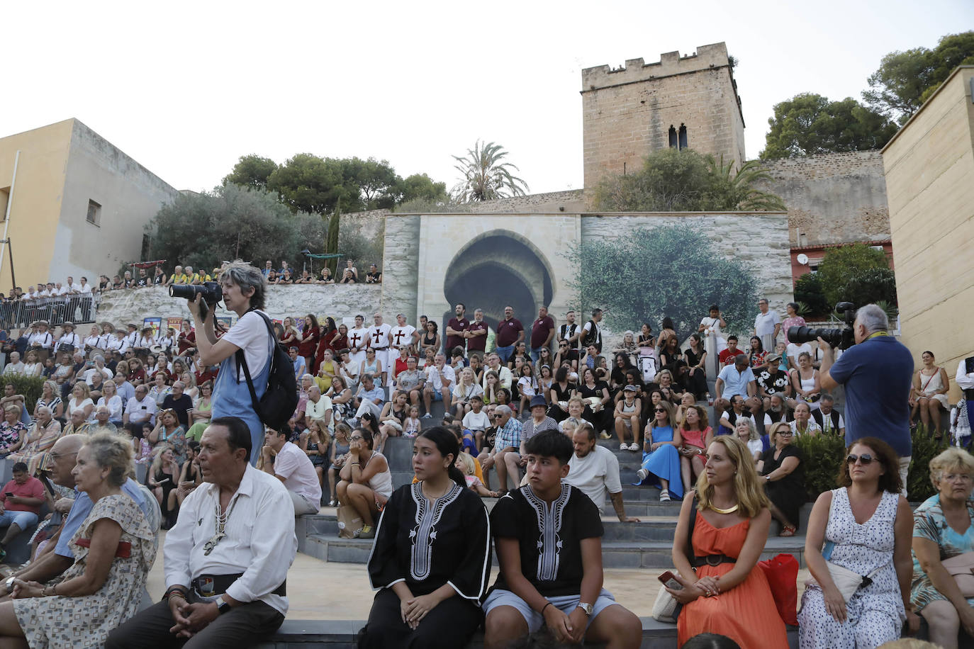Dénia da la bienvenida a los Moros y Cristianos 2024 con el pregón