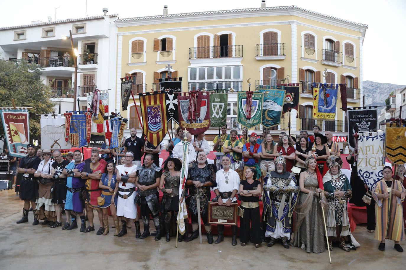 Dénia da la bienvenida a los Moros y Cristianos 2024 con el pregón