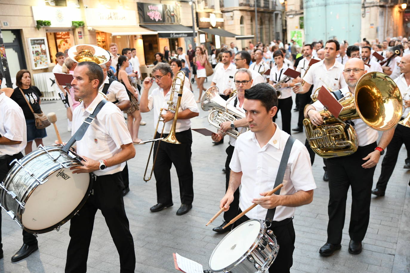 Alicante rinde homenaje a su patrona