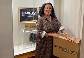 Piedad Zamora fundadora de laCorsetería en una de sus tiendas