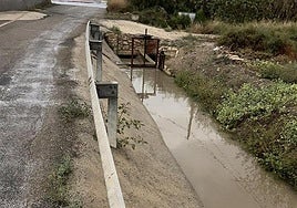 Punto de la carretera donde se producen inundaciones.