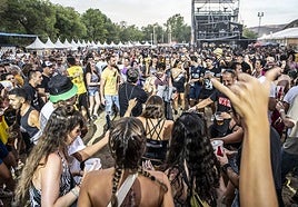 Ambiente durante un concierto del festival.