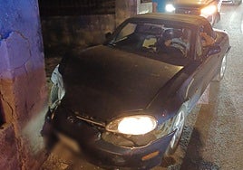 Colisión del vehículo en la carretera de les Rotes de Dénia