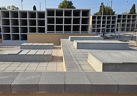 Nichos de la nueva zona del cementerio de Villajoiosa.