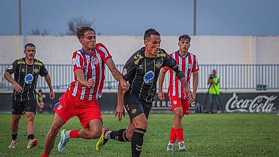 Un penalti en el último segundo del descuento amarga el liderato al Intercity (1-1)