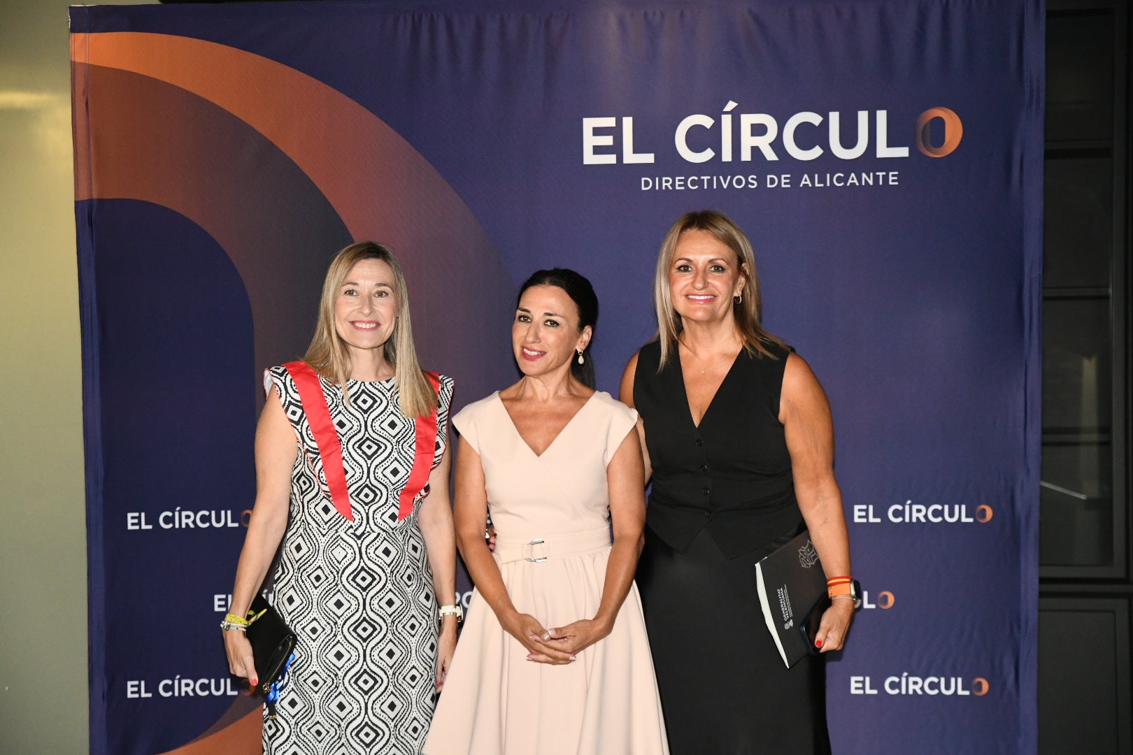 Eva Toledo, reelegida presidenta de El Círculo-Directivos de Alicante