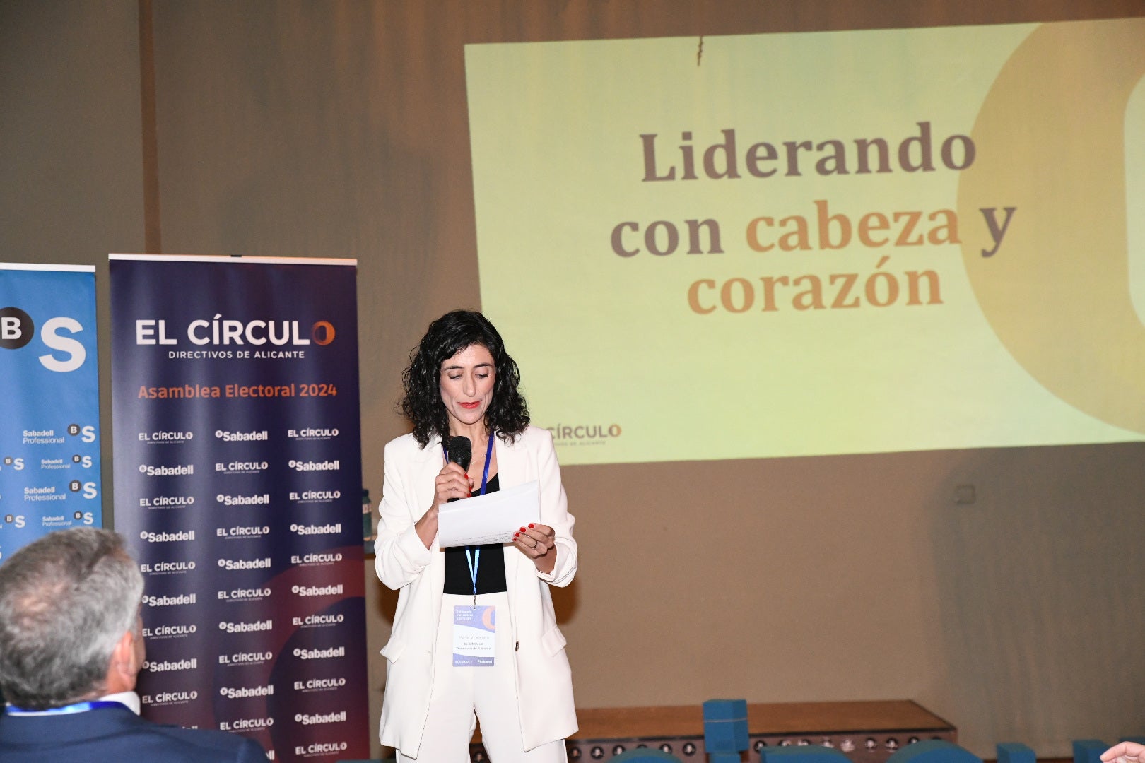 Eva Toledo, reelegida presidenta de El Círculo-Directivos de Alicante