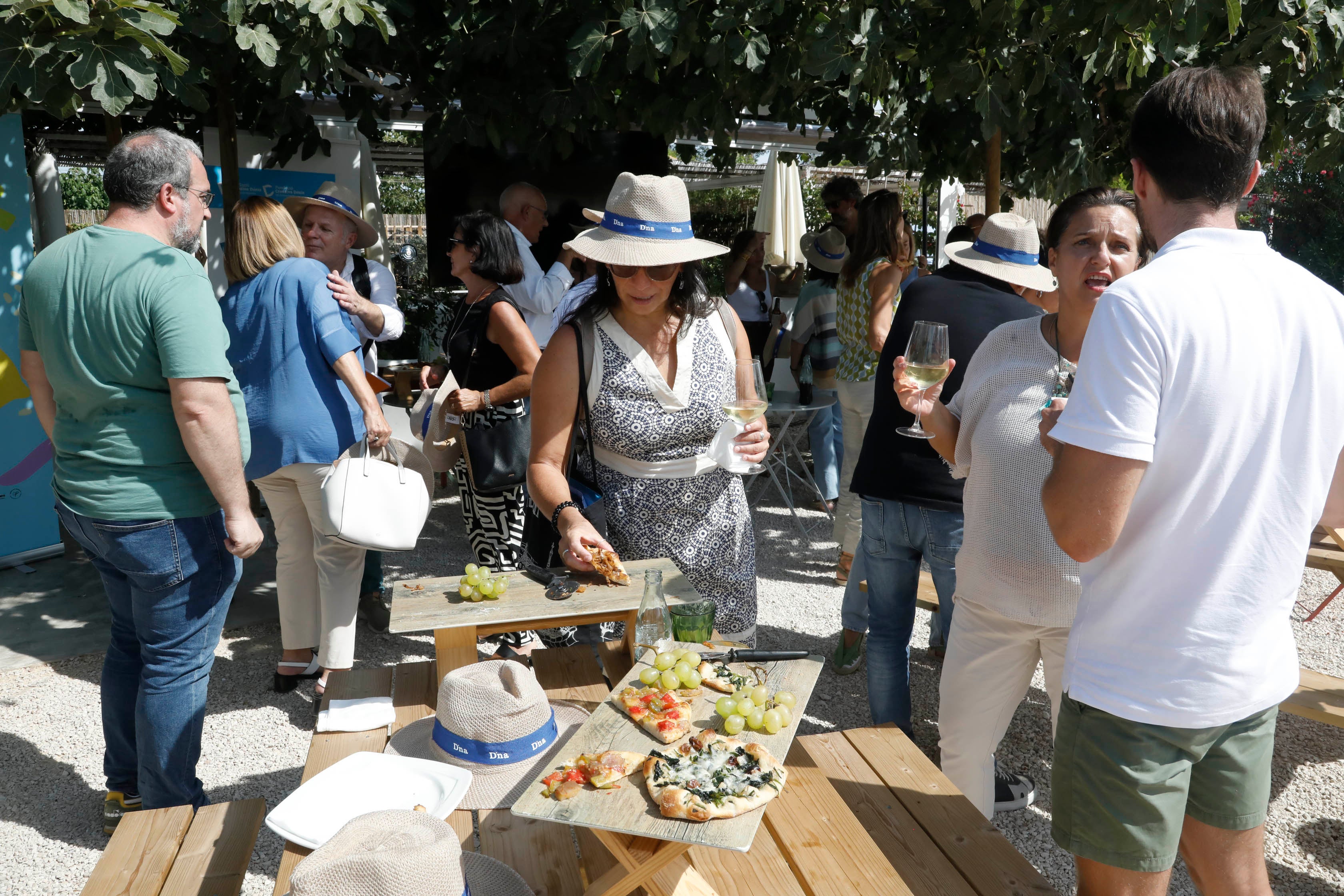D*na Festival Dénia rinde tributo al producto de la huerta desde la orilla del mar