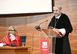 El rector de la UMH, Juan José Ruiz, durante la apertura del curso académico.
