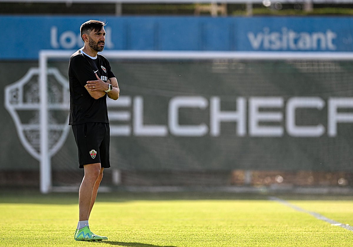 Eder Sarabia, durante un entrenamiento del Elche.