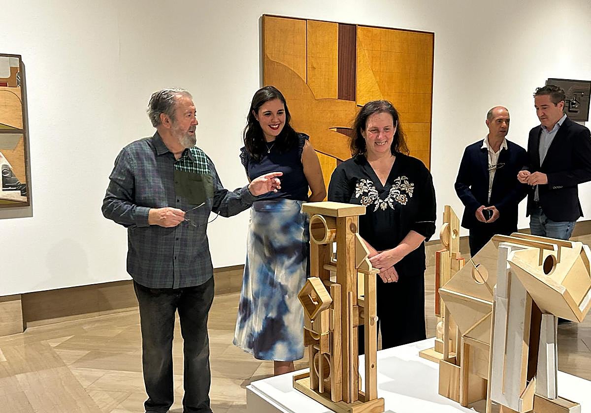 Maestro muestra 'Estructuras criptomórficas'.