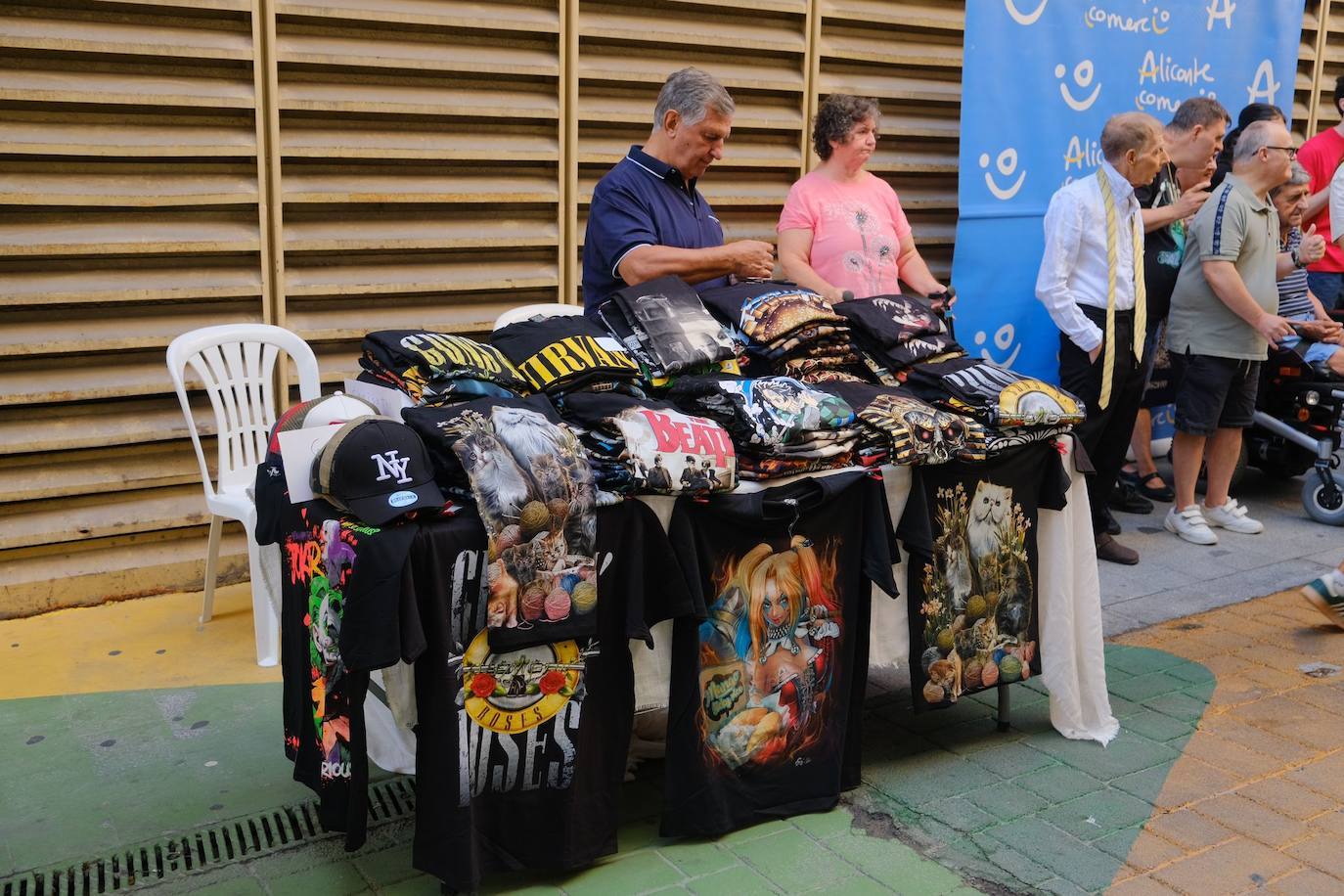 Las calles de Alicante se llenan con un sinfín de actividades