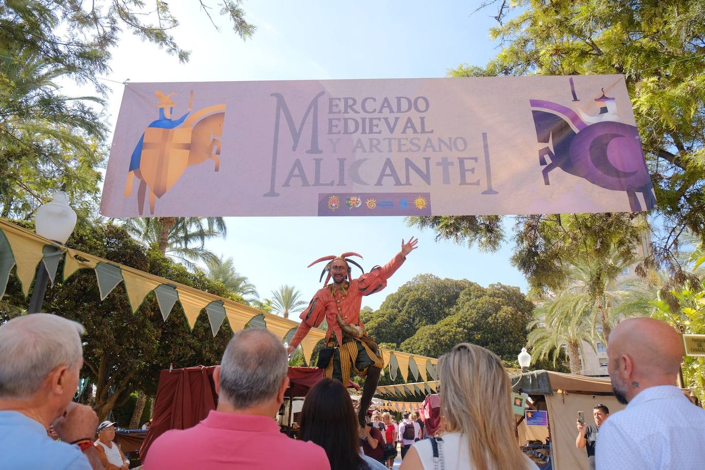 Las calles de Alicante se llenan con un sinfín de actividades