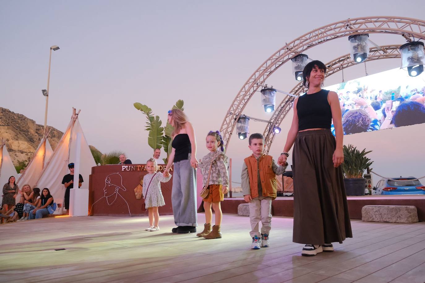 Vestidos con una sonrisa