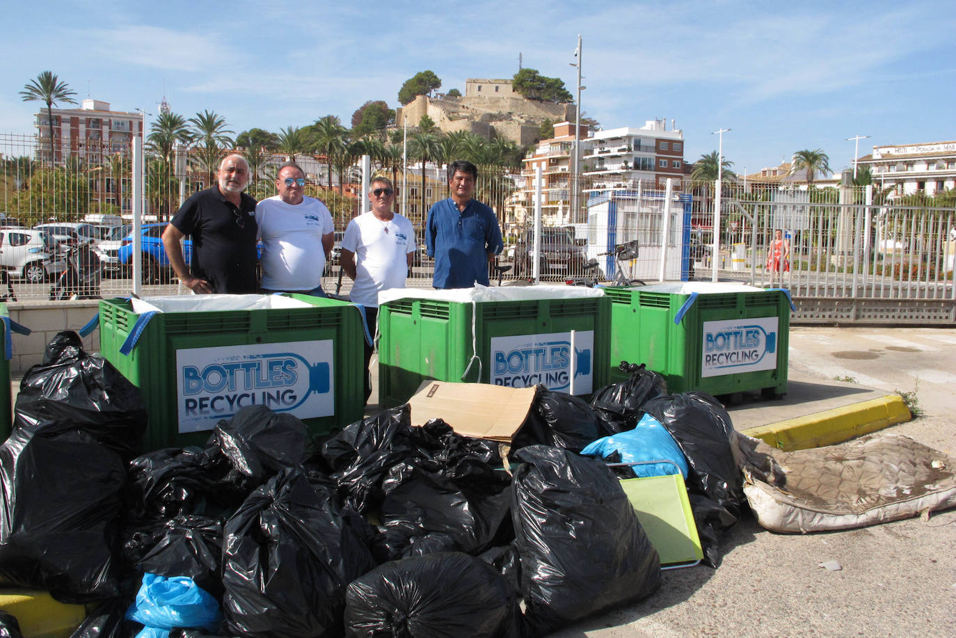 Dénia se vuelca con la limpieza de los fondos marinos