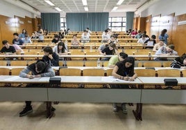 Pruebas de la PAU en el campus de la Universidad de Alicante.