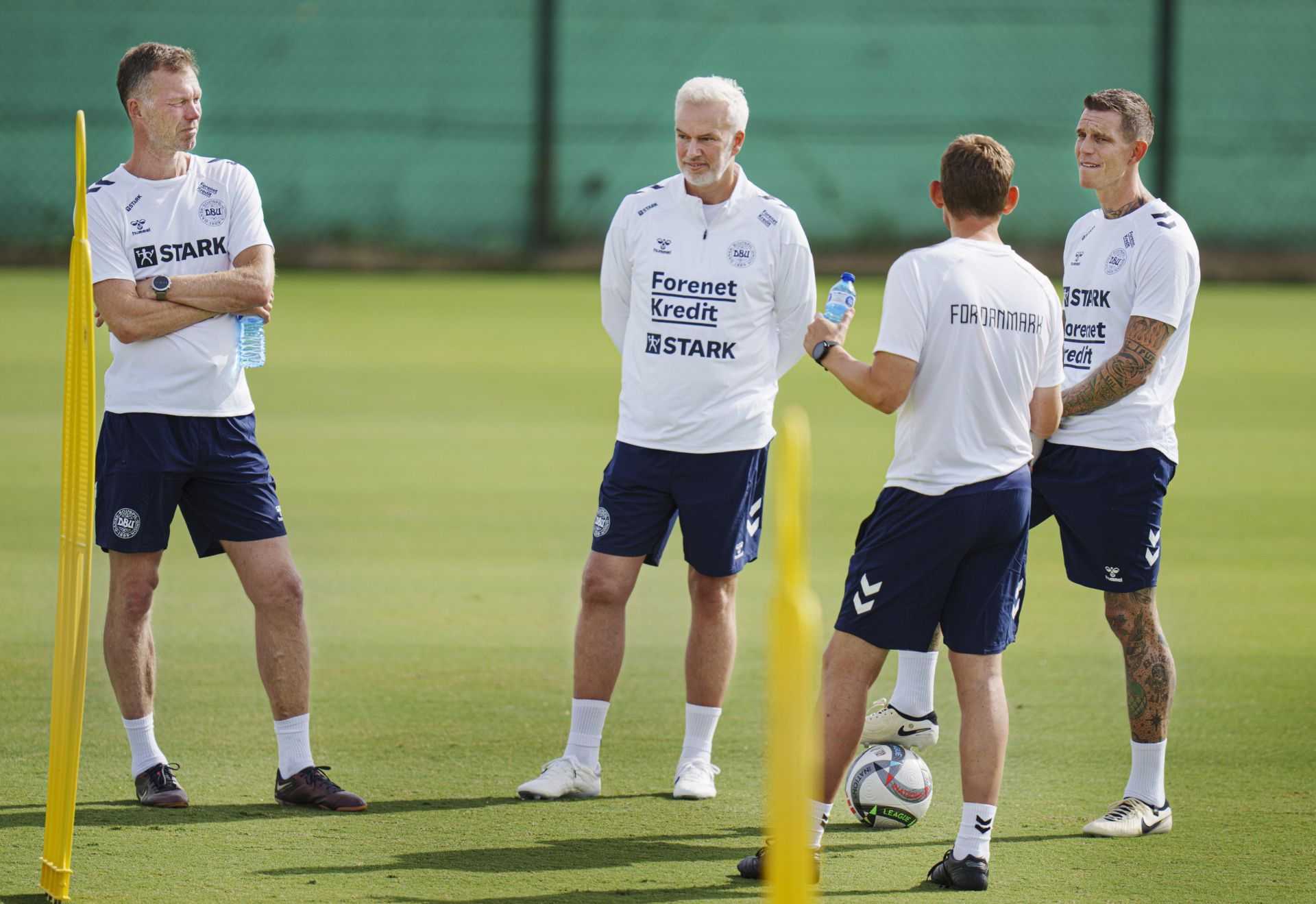 Dinamarca entrena en un pueblo de Alicante antes de enfrentarse a España