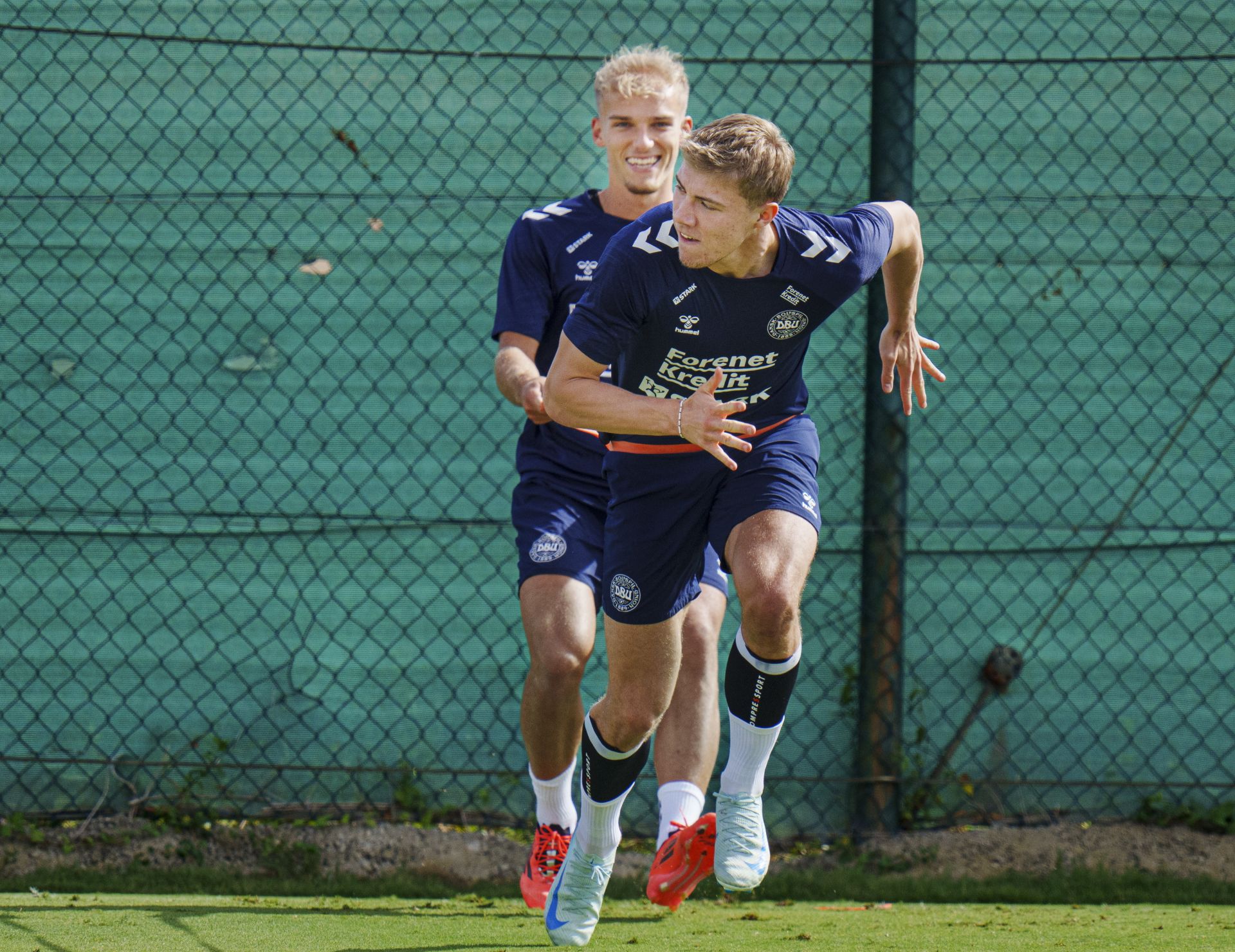 Dinamarca entrena en un pueblo de Alicante antes de enfrentarse a España