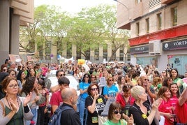 Manifestación frente a la Dirección Territorial de Educación de Alicante.