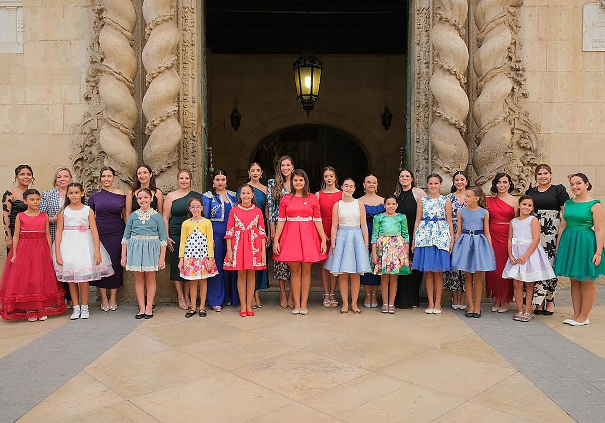 La recepción de las candidatas a reinas de la Fafba, en imágenes