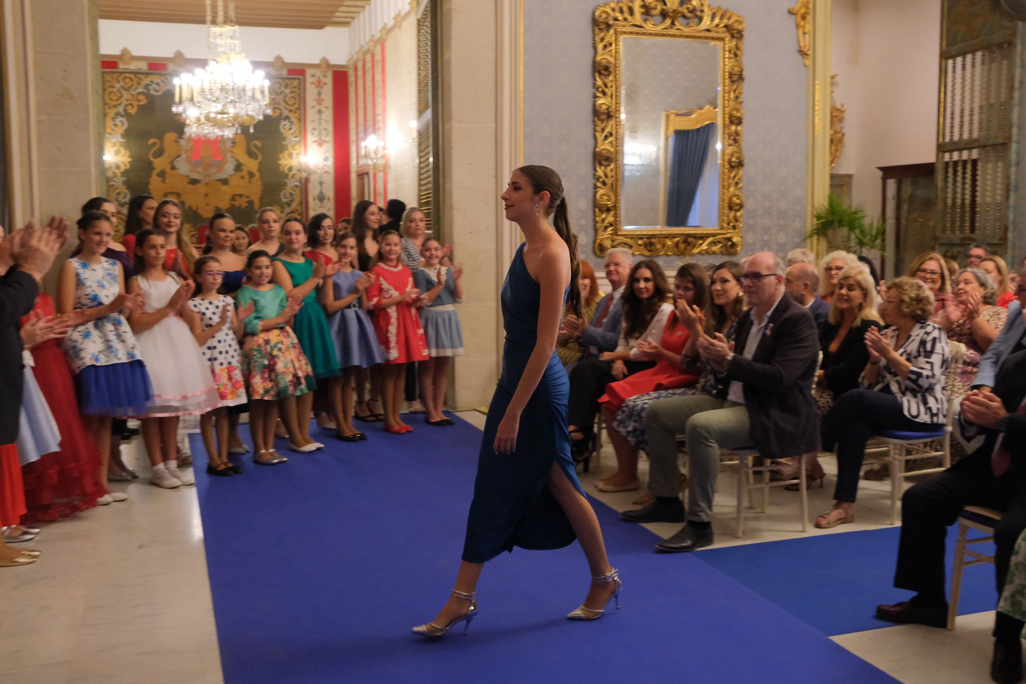 La recepción de las candidatas a reinas de la Fafba, en imágenes