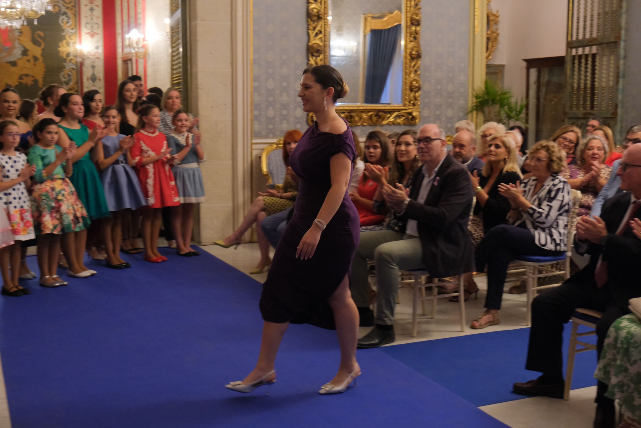 La recepción de las candidatas a reinas de la Fafba, en imágenes